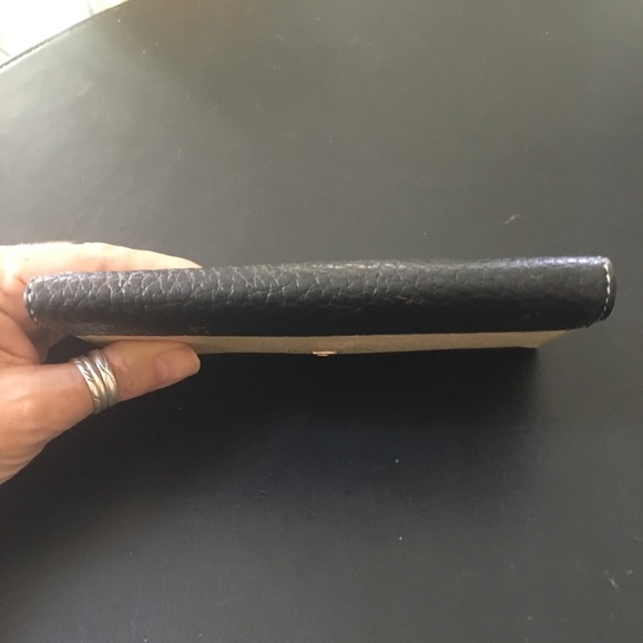 Kate Spade Wallet EUC buttermilk/black. - Picture 4 of 7